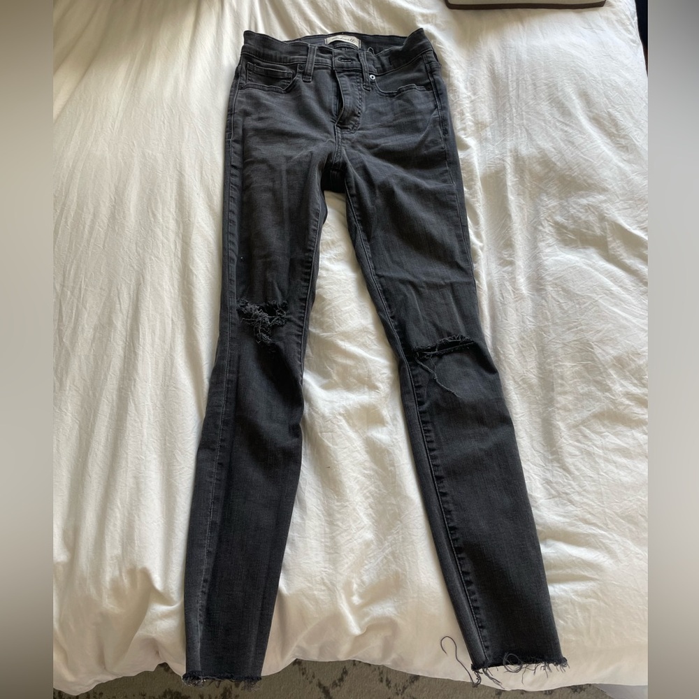 Madewell black light wash ripped jeans